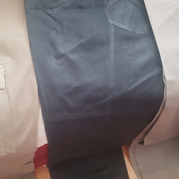 Mens khakis and Chino pants - Picture 10 of 13